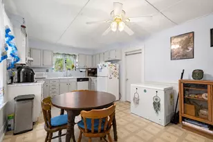 19 Greene St, Beverly, MA 01915 - Photo 12