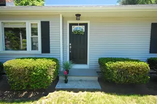 805 Old Connecticut Path, Framingham, MA 01701 - Photo 2
