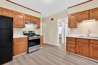 120-122 Larkspur St, Springfield, MA 01108 - Photo 4