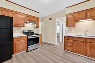 120-122 Larkspur St, Springfield, MA 01108 - Photo 4