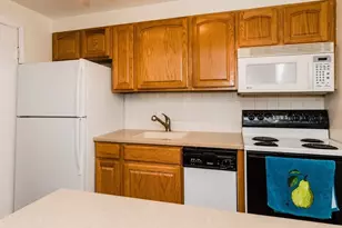 10 Commonwealth Ct, Boston, MA 02135 - Photo 4