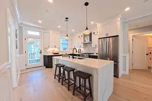 113 Beacon St, Somerville, MA 02143 - Photo 4