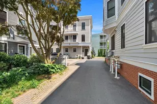 113 Beacon St, Somerville, MA 02143 - Photo 40