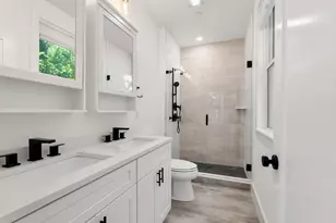 113 Beacon St, Somerville, MA 02143 - Photo 16