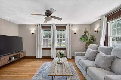 25 Pleasant St., Saugus, MA 01906 - Photo 4