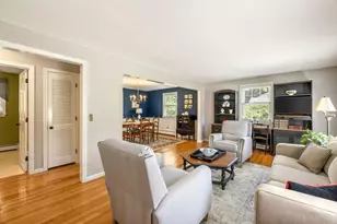 279 Main St, Wilbraham, MA 01095 - Photo 18