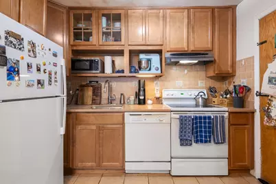 2 Larose Pl #10, Boston, MA 02135 - Photo 6