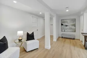 185 Colburn St, Dedham, MA 02026 - Photo 24