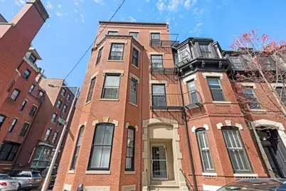 14 Gloucester St #3B, Boston, MA 02115 - Photo 10