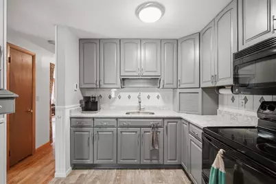 227 Acrebrook Dr, Northampton, MA 01062 - Photo 10