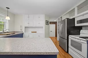 70 Groveland St, Abington, MA 02351 - Photo 10
