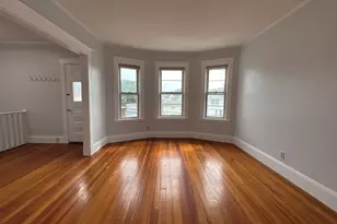 17 Oakland, Watertown, MA 02472 - Photo 4