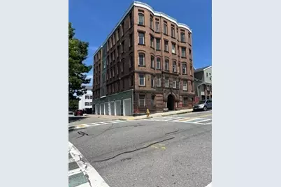 257 Pleasant St #9, Worcester, MA 01609 - Photo 2