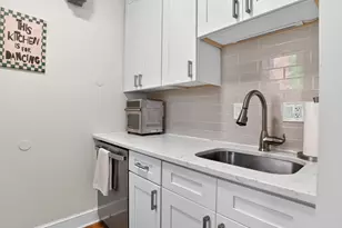 36 E Newton St, Boston, MA 02118 - Photo 8