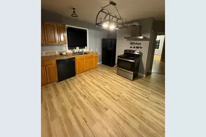 93 Sterling St, Worcester, MA 01610 - Photo 2