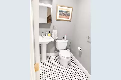 764 E 6th St #1, Boston, MA 02127 - Photo 10