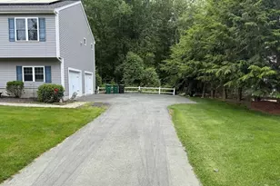 21 Forest St, Pembroke, MA 02359 - Photo 2