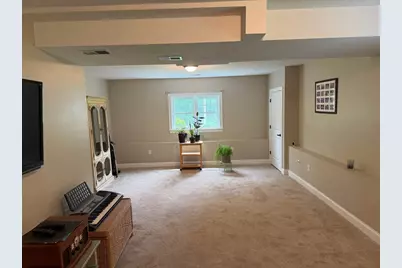 21 Forest St, Pembroke, MA 02359 - Photo 10