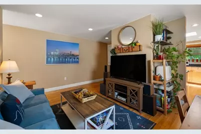 295 River St #3R, Cambridge, MA 02139 - Photo 6