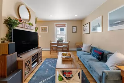 295 River St #3R, Cambridge, MA 02139 - Photo 1