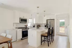 51 Bryant St, Everett, MA 02149 - Photo 4