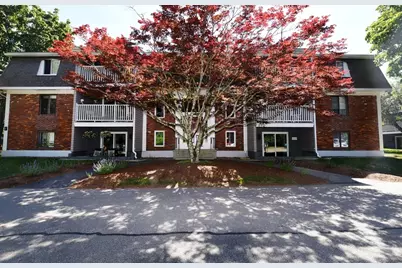 220 Bedford St #F4, Bridgewater, MA 02324 - Photo 2