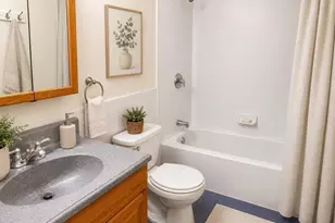 25 Greentree Ln, Weymouth, MA 02190 - Photo 4