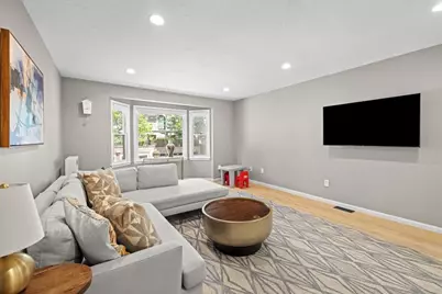 48 Regent Circle #48, Brookline, MA 02445 - Photo 2