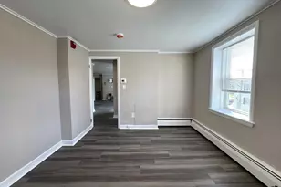 31 Western Ave, Gloucester, MA 01930 - Photo 2