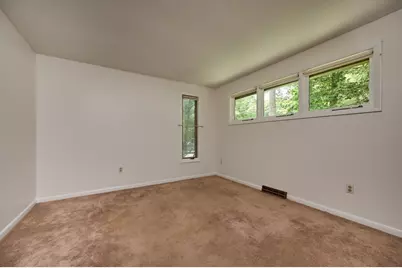 15 Red Fox Ln, Amherst, MA 01002 - Photo 14