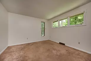 15 Red Fox Ln, Amherst, MA 01002 - Photo 14