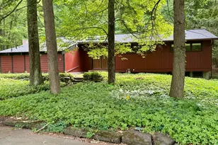 15 Red Fox Ln, Amherst, MA 01002 - Photo 2