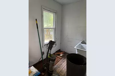 47 Ward Street, Chicopee, MA 01020 - Photo 14