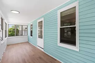 386 Thacher St, Attleboro, MA 02703 - Photo 12