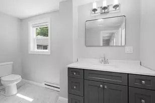 386 Thacher St, Attleboro, MA 02703 - Photo 16