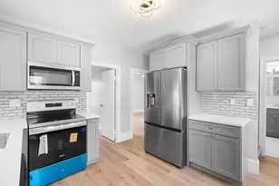 386 Thacher St, Attleboro, MA 02703 - Photo 4