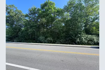 36 Lake Parkway, Webster, MA 01570 - Photo 2