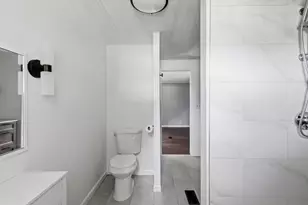 4 Liberty St, West Bridgewater, MA 02379 - Photo 18