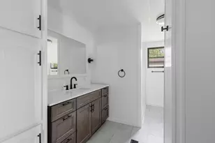 4 Liberty St, West Bridgewater, MA 02379 - Photo 16
