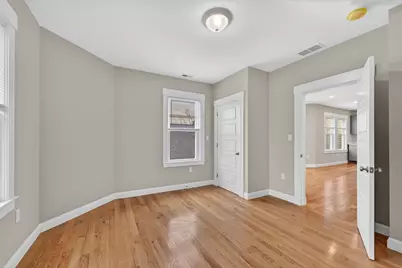 42 Almont St #2L, Medford, MA 02155 - Photo 10