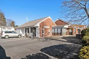 655 Saw Mill Brook Pkwy, Newton, MA 02459 - Photo 1