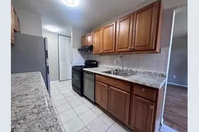 68 Shrewsbury Green Dr #J, Shrewsbury, MA 01545 - Photo 2