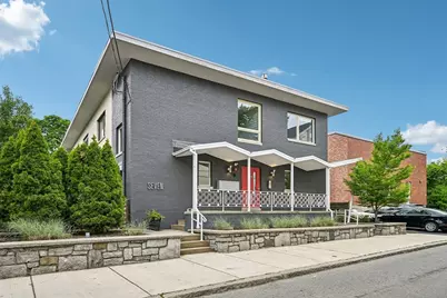 7 Howard St #4, Salem, MA 01970 - Photo 2