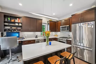 7 Howard St #4, Salem, MA 01970 - Photo 6