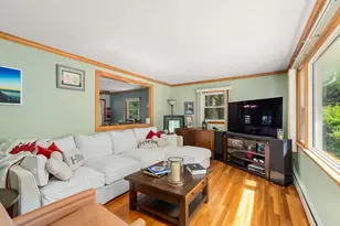 12 Ruby Rd, Saugus, MA 01906 - Photo 4