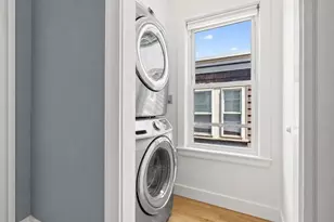 9 Romsey St, Boston, MA 02125 - Photo 30