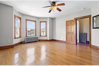 9 Romsey St #3, Boston, MA 02125 - Photo 4