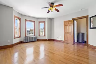 9 Romsey St, Boston, MA 02125 - Photo 4