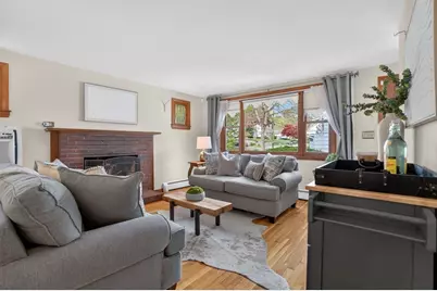 46 Grapevine Ave, Lexington, MA 02421 - Photo 4