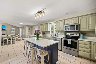 136 Paradise Ln, Rochester, MA 02770 - Photo 8
